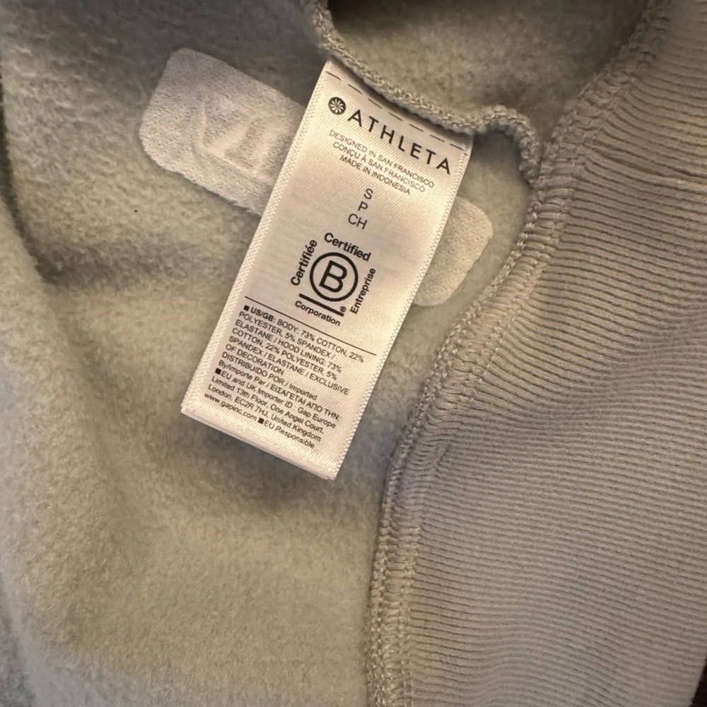 Athleta Forever Fleece Crop Full Zip Hooded Sweatshirt in Vera/light Sage Green - Picture 4 of 7